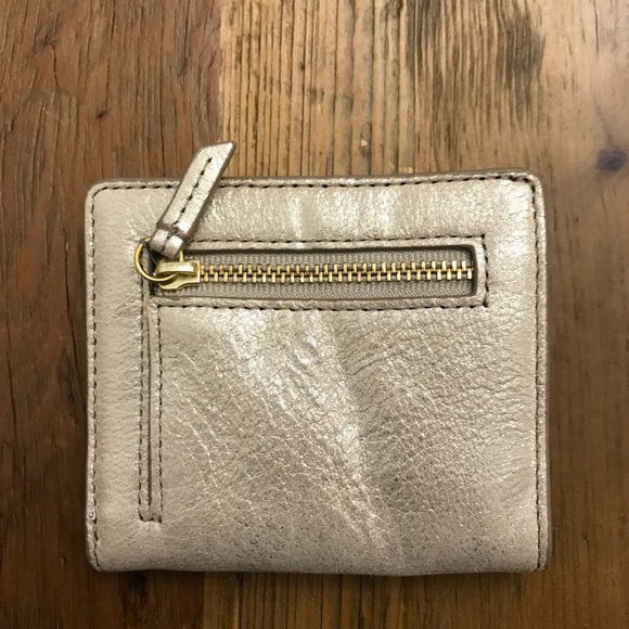 NWT Fossil small wallet - Picture 2 of 3